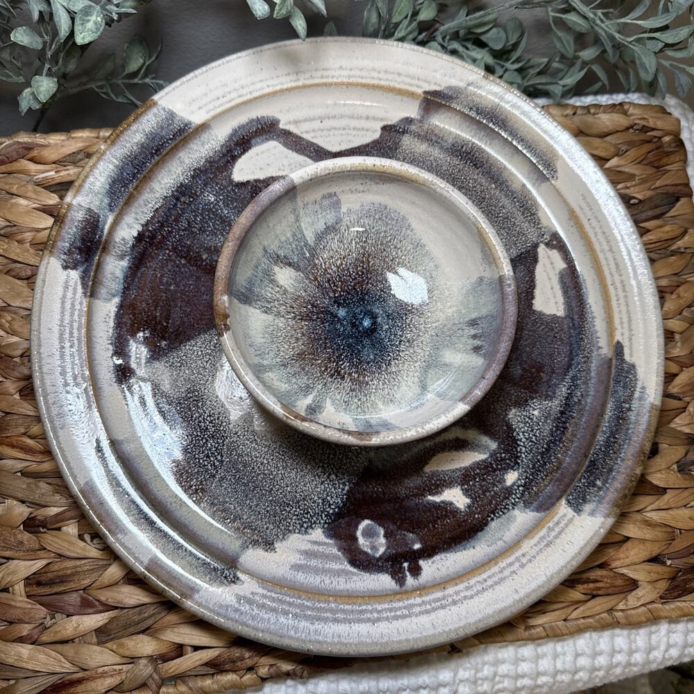 VTG Signed Studio Art Pottery Chip, Dip Bowl Stoneware Platter Crystalline 12.5” - Picture 2 of 9